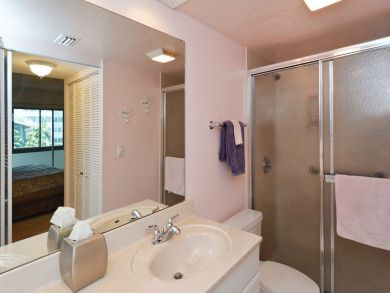 Crescent Beach 75 Yards Away From this Great Condo